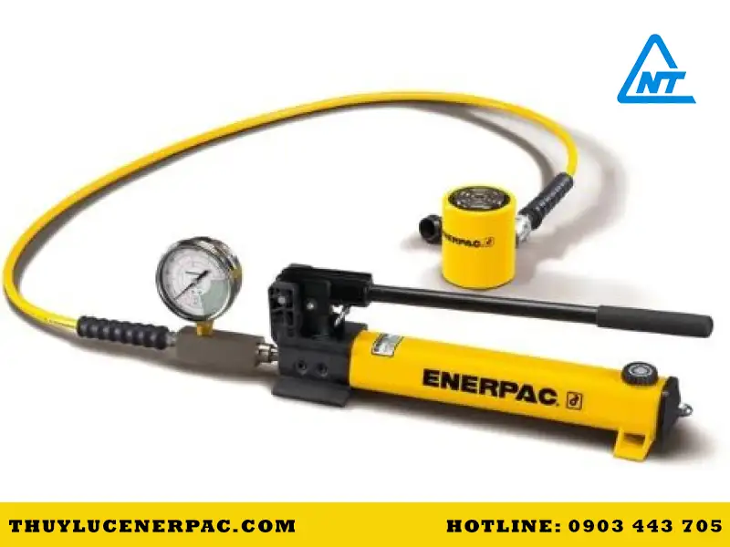 Con đội thủy lực 30 tấn Enerpac giá tốt 2 con doi thuy luc 30 tan enerpac gi 1733457955