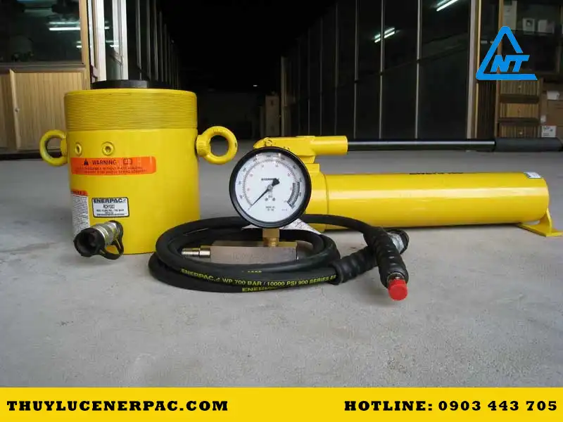 Kích thủy lực 2 chiều có ưu điểm gì? 3 image