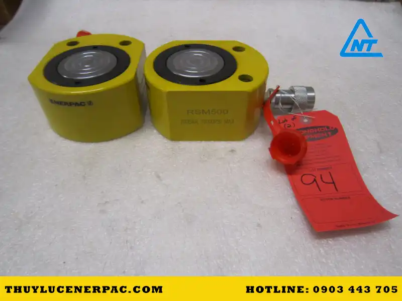 Kích Thủy Lực Xe Ô Tô Enerpac giá tốt 2 kich thuy luc xe o to 1738827807